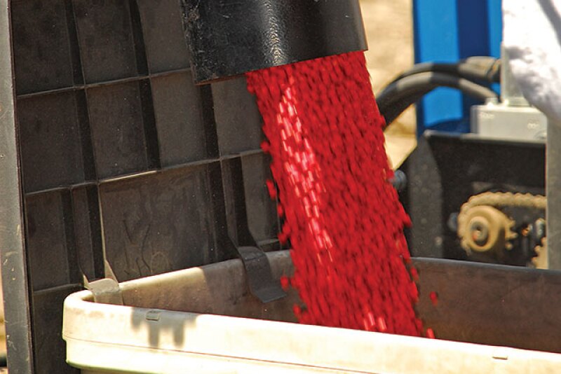 Seed tender