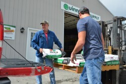 As we head into spring planting season with so much going on in the world and local communities, here’s a handy checklist of items to discuss and plan with your retailer. 