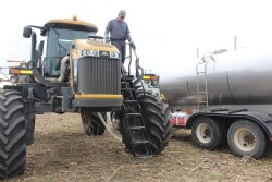 Ceres Solutions has partnered with Solinftec since 2019 and has integrated its fleet of AGCO, John Deere and CNH equipment, as well as tender trucks, with the software. 