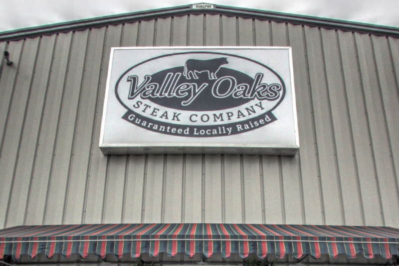 Valley Oaks Steak Co. continues in legal battles with its neighbors.