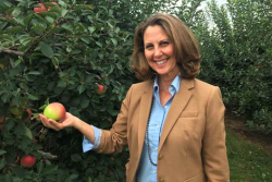 Virginia first lady Pamela Northam visits Marker-Miller Orchards Farm Market and Bakery and Glaize Apples in Winchester, Va., to celebrate National Apple Month and the peak of the state’s apple harvest season.