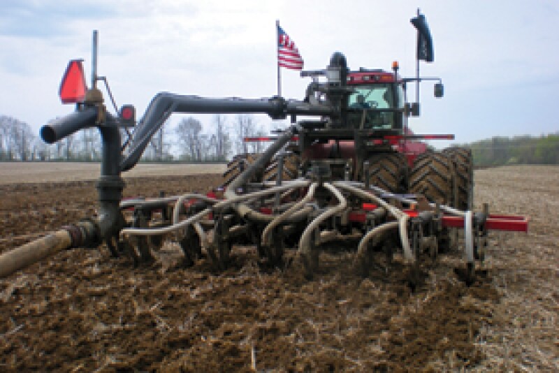 During the spring and fall seasons, wet weather can sometimes force farmers to apply manure at times when soil conditions are not ideal, increasing the risk of soil compaction. 