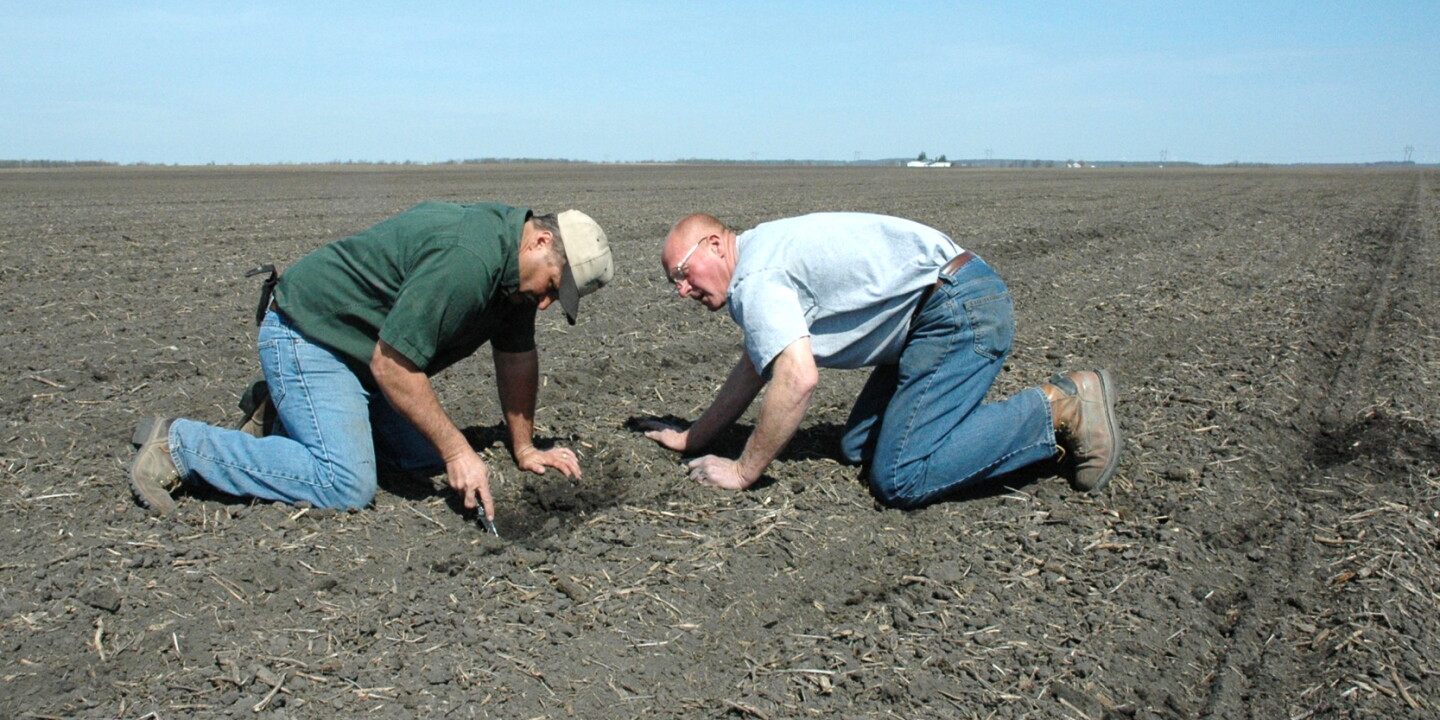 Farm Unity Pressure How to Dial In Downpressure and Closing Systems for Perfect Stands - AgWeb