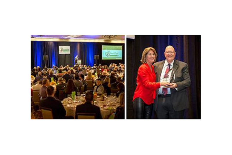 Cindy Jewell, United Fresh chairwoman and vice president of marketing for California Giant Berry Farms, presents Ron Carkoski with the 2019 Lifetime Achievement Award at the United Fresh Produce Association’s FreshStart in January.