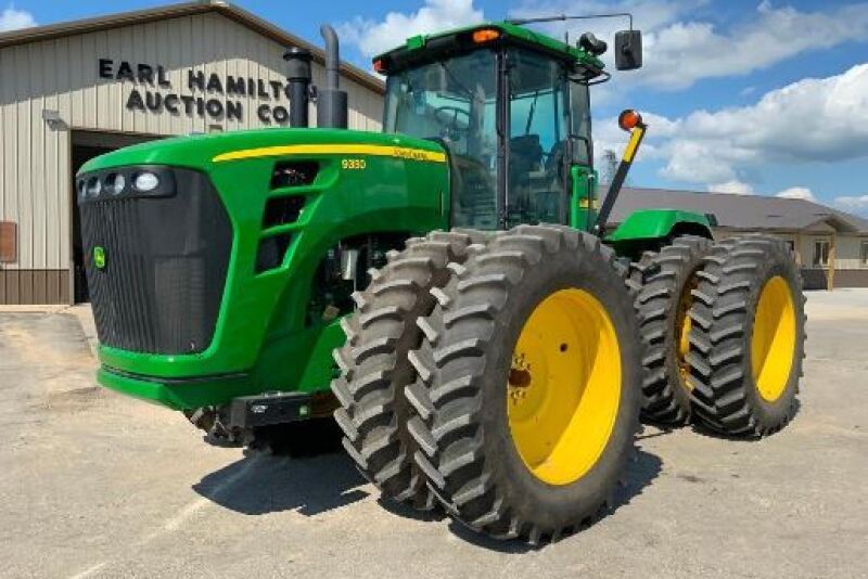 This 2010 John Deere 9330 4WD with only 415 hours sold on Sept. 5 at a consignment auction in Dexter, MN
