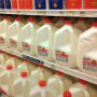 Milk_on_dairy_shelf