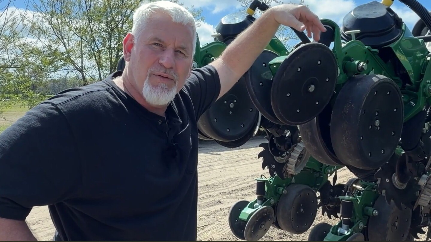 Randy Grow The $10 Tool Randy Dowdy Uses To Grow Record Corn Yields - AgWeb