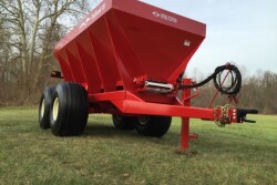 Stoltzfus Adds 10-Ton Spreader
