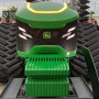 Photos of a John Deere concept tractor were posted by a French dealer.
