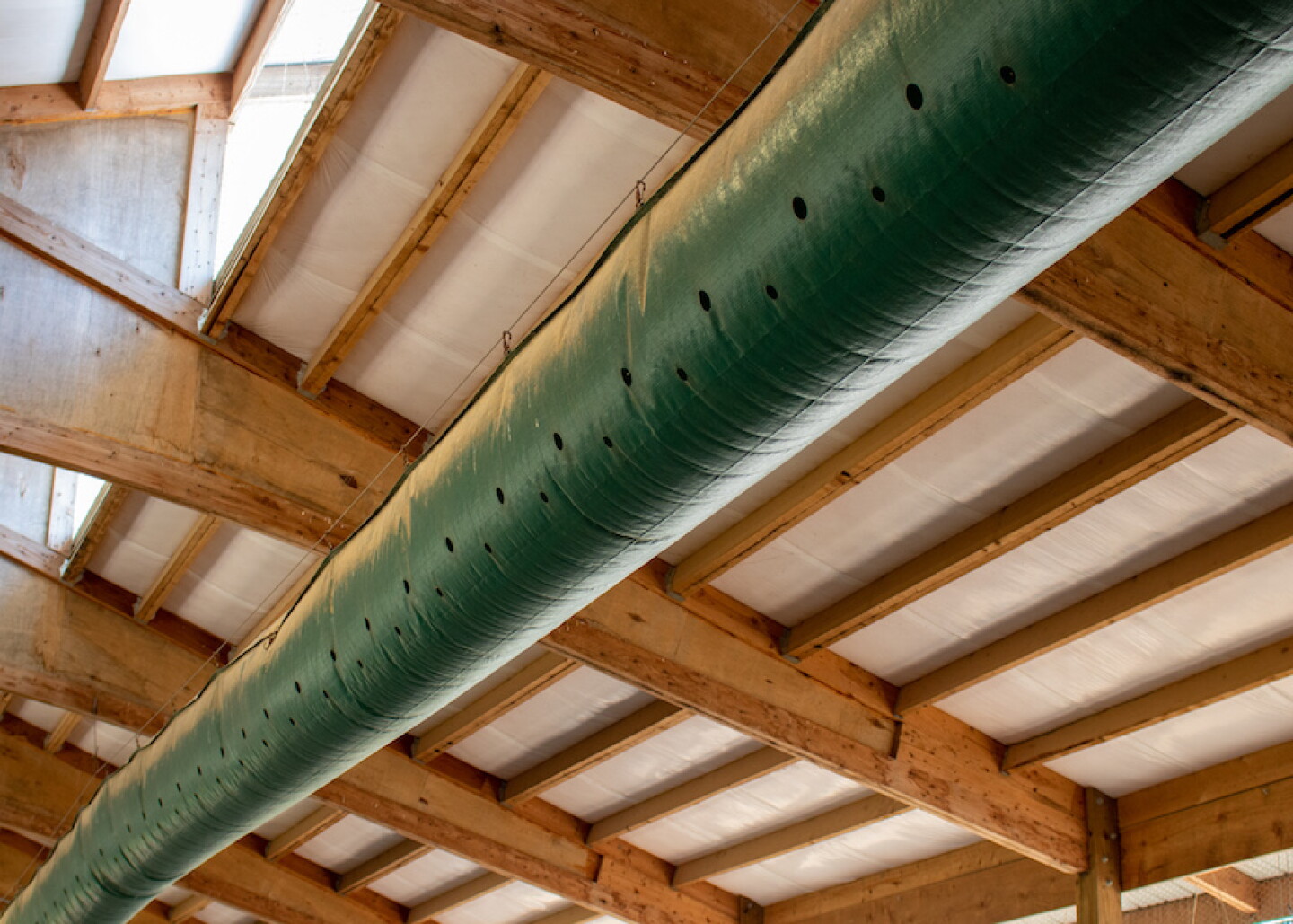 Unfortunately, there is not a “one size fits all” ventilation system for producers to utilize. 