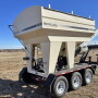 2022 Meridian 375 seed tender 