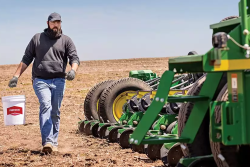 Protivate is formulated with a proprietary blends of nutrients that can be applied directly to the seed for corn, soybean, cotton, wheat, canola, and alfalfa crops. 