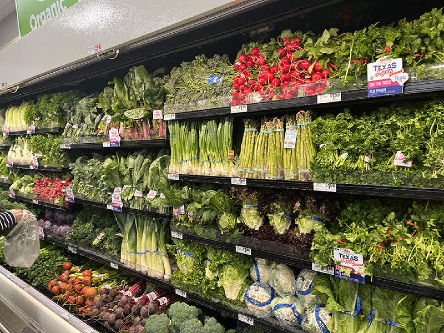 HEB%20Produce%201%20embed.jpg