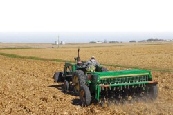 In 2015, some corn was harvested early to help ensure a cover crop of cereal rye would be successful. The impact of the cover on soil health and soybean yield was analyzed after harvest.