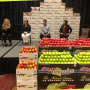 Wendy of Produce for Better Health Foundation talks with panelists at Global Organic Produce Expo