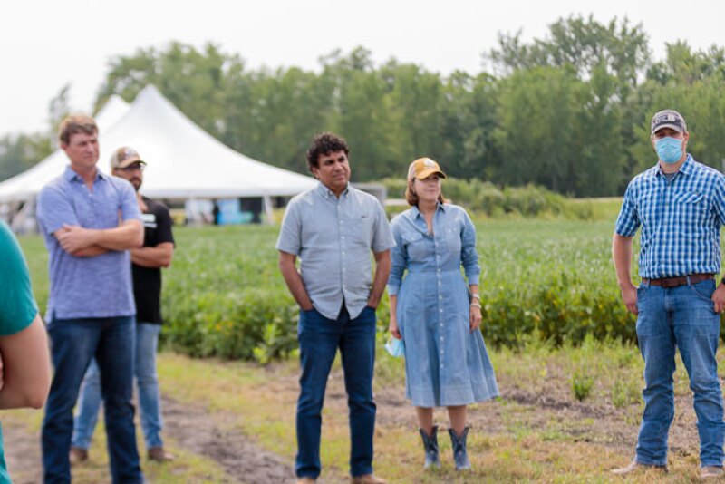 Grand Farm partners with industry experts from CHS, North Dakota State University, the University of North Dakota and the USDA Agricultural Research Service to identify crop production research projects that will help bring new solutions to farming and agriculture. 