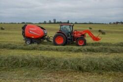 Kubota_Hay_Baling