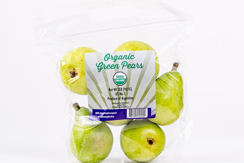 Morning Kiss Organic pears in a bag