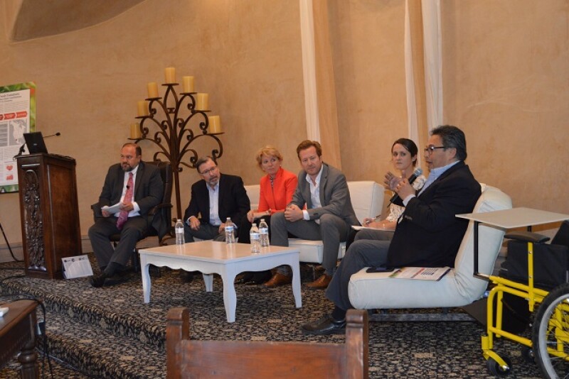 Moderated by Lance Jungmeyer(left to right), president of the Fresh Produce Association of the Americas, the panel also included Walter Ram, vice president of food safety for The Giumarra Companies, Cathy Burns, president and CEO of the Produce Marketing Association, James Martin, director of sustainability for Wilson Produce, Dari Duval, economic analyst with the University of Arizona, and  Martin Ley, president of Fresh Evolution LLC.
