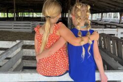 Harper Shike and Makenzie Huls at the Champaign County Fair