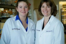 UC San Diego graduate student Hannah Grunwald and Assistant Professor Kimberly Cooper. 

